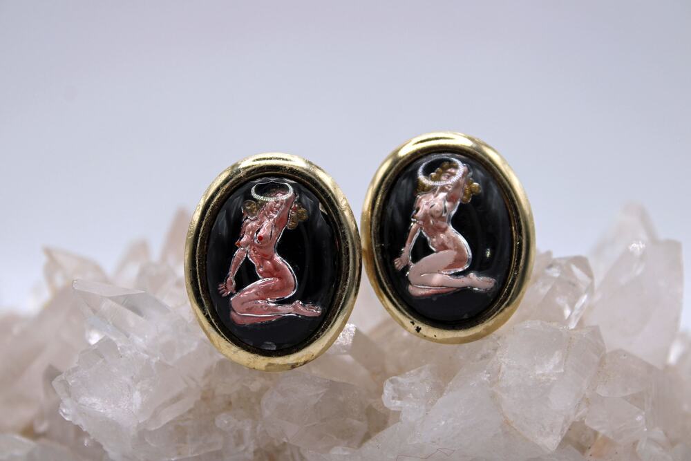 Vintage Pin Up Marilyn Monore Goldtone Cuff Links